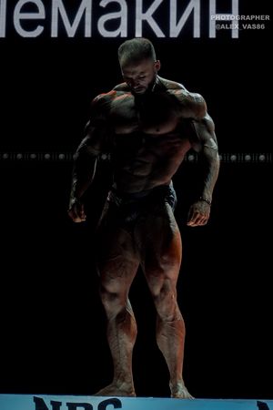 CLASSIC PHYSIQUE